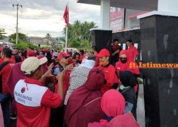 Restu dan Doa Keluarnya Rekom Partai, Jalan Ibukota Berjam-jam Merah