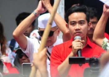Dukung Putra Presiden, Prabowo Teken Rekomendasi Gibran-Teguh