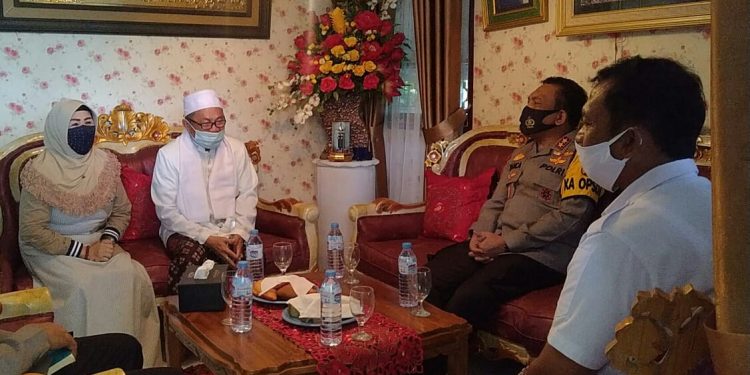 Terima Kunjungan Kapolda, Ketua MUI Sulut Sampaikan Semboyan Kerukunan Antar Umat Beragama