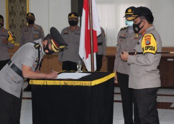 Kapolda Sulut Pimpin Upacara Sertijab Kapolres Minahasa
