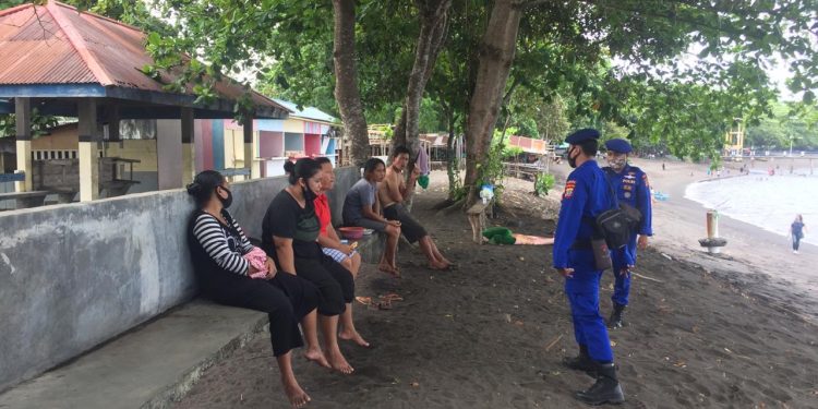 Personel Polairud Polda Sulut Siaga Pengamanan Libur Panjang di Lokasi Wisata