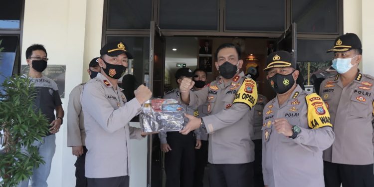 Sidak Polsek Tomohon Utara, Ini Pesan Kapolda Sulut Kepada Anggota