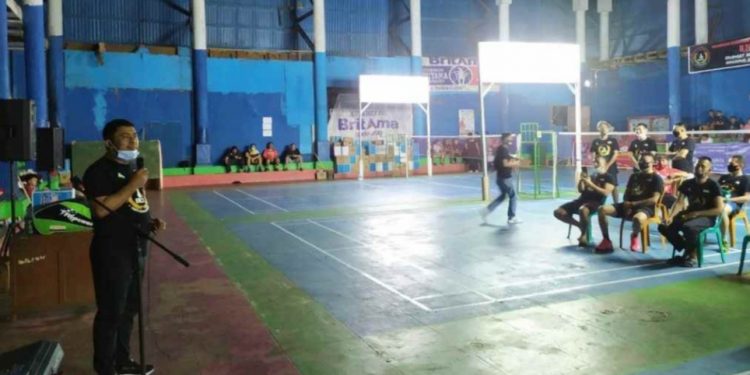 Ketua DPRD Kotamobagu Buka Turnamen Bulutangkis