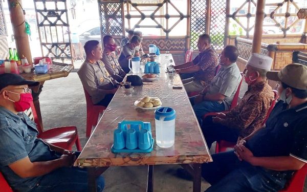 Kapolres Minahasa Silaturahmi Bersama Tokoh Masyarakat Jaton