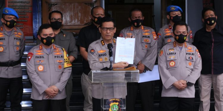 Polri Cekal Rizieq Shihab dan Tersangka Lainnya ke Luar Negeri