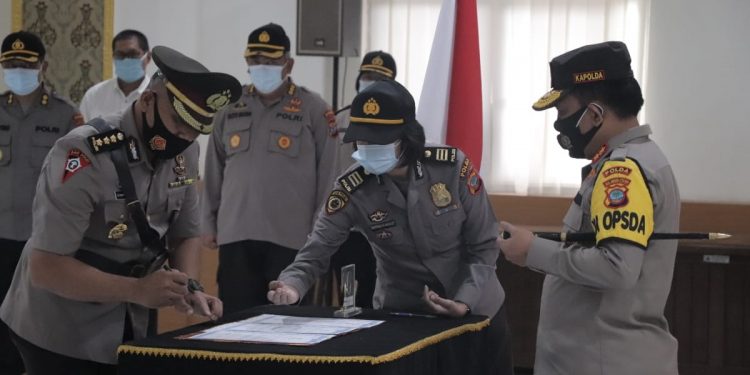 Pimpin Sertijab Karo Ops, ini Pesan Kapolda Sulut kepada Pejabat Baru
