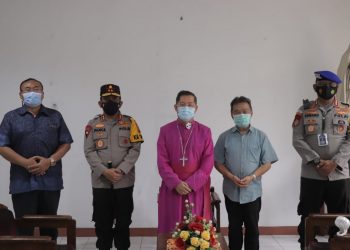 Kapolda Sulut Kunjungi Uskup Manado, Sikapi Perayaan Natal dan Tahun Baru di Tengah Pandemi
