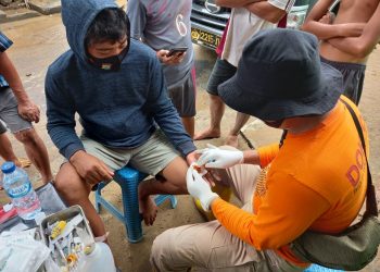 Peduli Korban Banjir, Biddokkes Polda Sulut Gelar Pelayanan Kesehatan Gratis