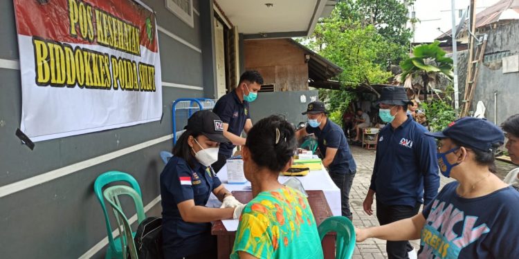 Lagi, Biddokkes Polda Sulut Berikan Pelayanan Kesehatan Pasca Banjir di Manado