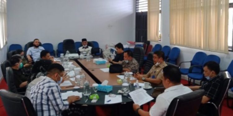 Ketua DPRD Kotamobagu Pimpin Rapat Banmus