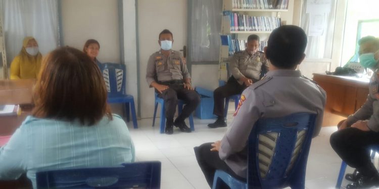 Dukung PPKM Skala Mikro, Binmas Polres Bitung Pantau Pembentukan Kelurahan Tangguh Covid-19