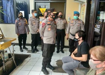 Kunjungi Polres Bitung, Kapolda Ajak Personel Berikan Pelayanan Terbaik bagi Masyarakat
