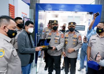 Tegas ke Pelanggar Prokes, Polri Ganjar Satpam BRI di Makassar Penghargaan