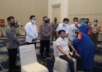Polri Gelar Vaksinasi Covid-19 2.282 Untuk Purnawirawan Polri