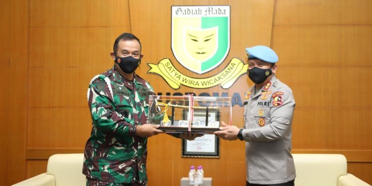 Perkuat Sinergi Dalam Penegakan Disiplin Personel TNI-Polri, Kadiv Propam Polri Sambangi Danpuspom AD