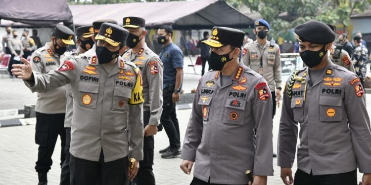 Kapolri Tinjau Pelaksanaan Vaksinasi Covid-19 Tahap II 36.292 Personel Polda Jabar