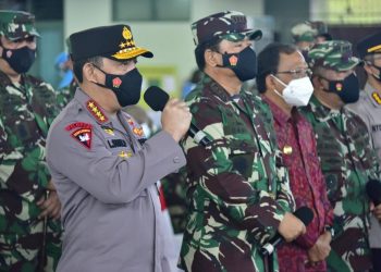 Bangkitkan Sektor Pariwisata Bali, Kapolri Instruksikan Vaksinasi Dikeroyok