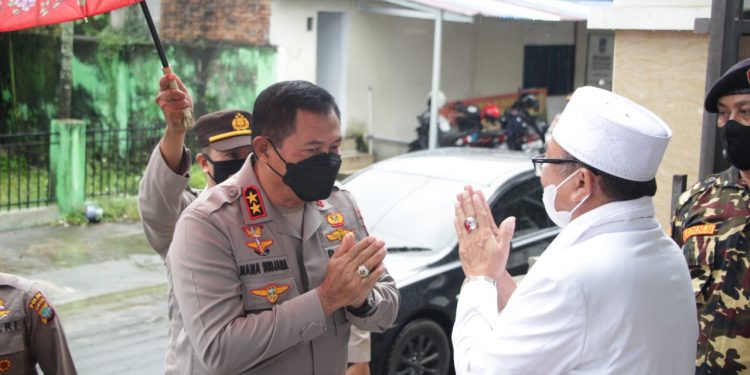 Silaturahmi Bersama Ulama dan Tokoh Agama, Kapolda Sulut: Mohon Dukungan serta Kerja Sama