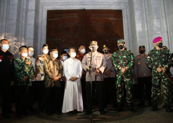 Kunker ke Sulut, Kapolri Pastikan Keamanan Gereja Di Malam Jumat Agung