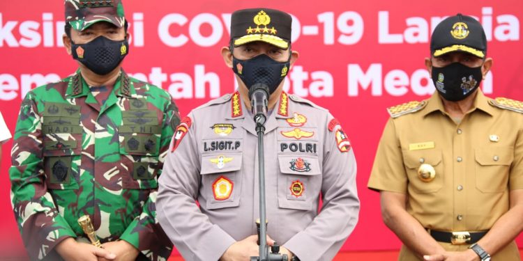 Kapolri dan Panglima Berharap Vaksinasi Drive Thru di Medan Jadi Role Model Wilayah Lain