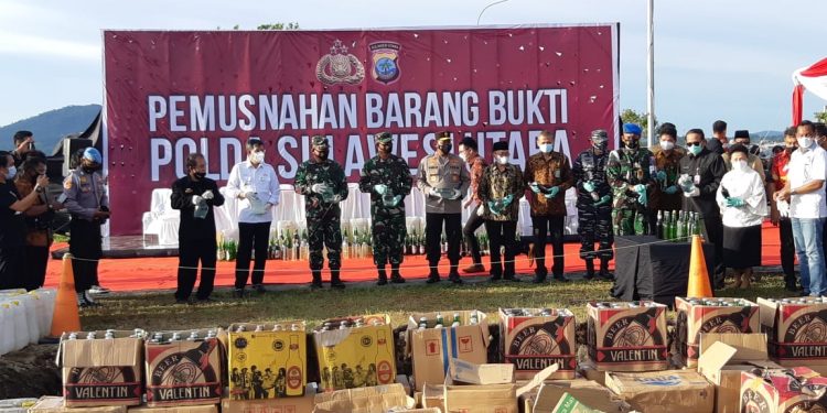 Pemusnahan Barang Bukti Hasil Operasi Rutin Jajaran Polda Sulut