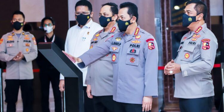 Lauching SP2HP Online, Kapolri: Semoga Tidak Ada Lagi Sumbatan Komunikasi