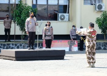 Perkuat Nasionalisme dan Semangat Kebhinnekaan, Kapolda Sulut Pimpin Apel Kebangsaan