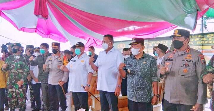 Di Posko Perbatasan, Bupati Depri Terima Kunjungan Dua Gubernur Ini
