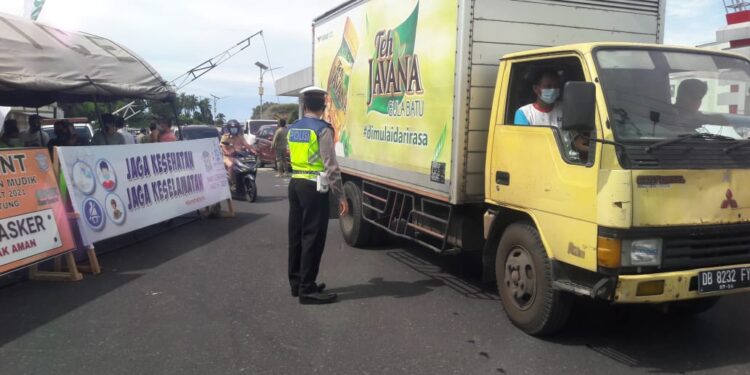 728 Kendaraan Diputar Balik Polda Sulut Selama Operasi Ketupat Samrat 2021
