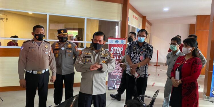 Tinjau Pelayanan Samsat Manado, Satgas Saber Pungli Pusat Ingatkan Jangan Ada Pungutan Liar