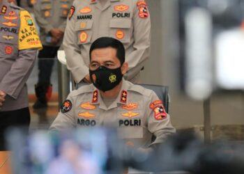 Hari Ini, Panglima TNI dan Kapolri Tinjau Vaksinasi di Madiun dan Bangkalan