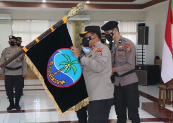 Wakapolda Brigjen Pol Rudi Darmoko Pimpin Pencucian Pataka Polda Sulut Maesa’an Waya