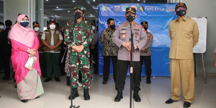 Panglima TNI dan Kapolri Ajak Civitas Akademik, Pemuda hingga Ormas Terlibat Aktif Percepat Vaksinasi