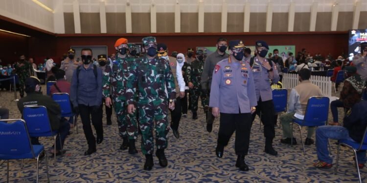 Kapolri: Akhir Agustus Warga Jawa Timur Terima Hadiah Herd Immunity
