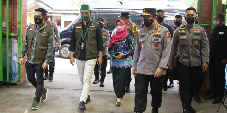 Kolaborasi Vaksinasi Bareng HMI dan SEMMI, Kapolri Optimis Herd Immunity Terbentuk di Agustus-September