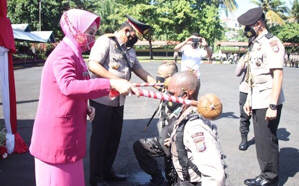 Diikuti 300 Siswa, Kapolda Irjen Pol Nana Sudjana Buka Diktukba Polri TA 2021