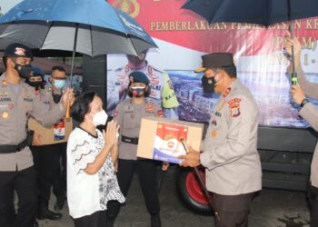 Tinjau Gerai Vaksin Presisi Brimob Polda Sulut, Kapolda Ajak Warga Ikut Program Vaksinasi Covid-19