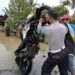 Inilah Sosok Polisi yang Bantu Evakuasi Warga Terdampak Banjir di Dumoga