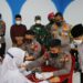 Alumni Akabri 96 Gelar Vaksinasi Massal dan Salurkan Bansos di Pesantren Assalam Manado