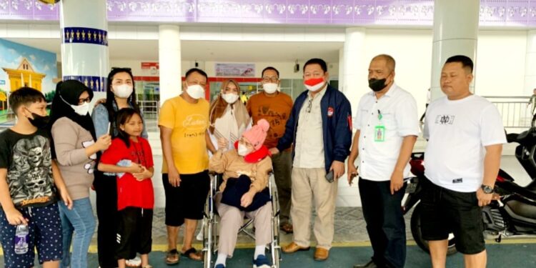 Dari Taiwan Ke Gorontalo, UPT BP2MI Manado berikan fasilitasi VVIP Pemulangan PMI sakit