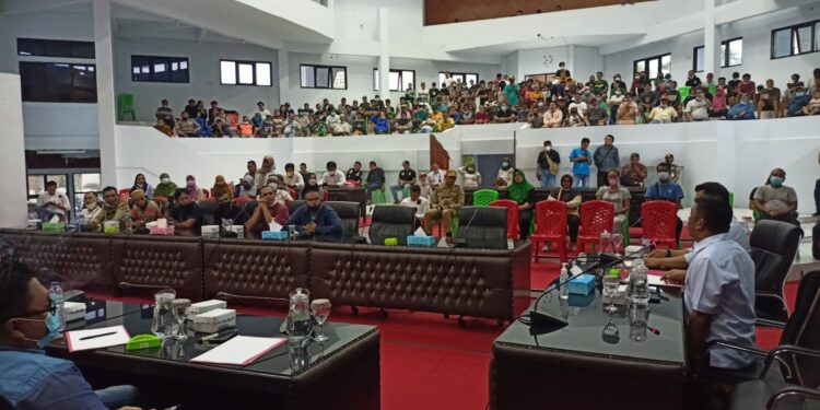 Terima Aksi Demo Pedagang, Ketua Mekal Jamin Tak Hapus Pasar Serasi
