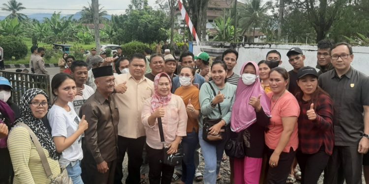 DPRD dan Pedagang Pasar Sepakat Tuntut Keadilan Tanpa Langgar Aturan