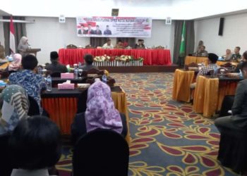 Ketua Meiddy Percayakan HK Pimpin Sidang Paripurna Tingkat I Ranperda APBD 2023