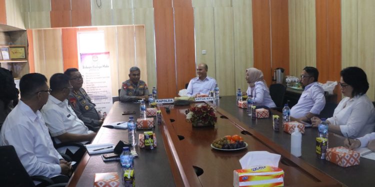 Jalin Sinergitas, Kapolda Sulut Silaturahmi ke KPU