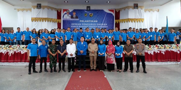 Hadiri Pelantikan DPD KNPI Bolmong,   Ketua Welty Berikan Support Kepemimpinan Feramitha Mokodompit