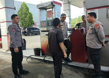 Terima Laporan Warga, Kapolda Sulut Sidak Sejumlah SPBU di Manado