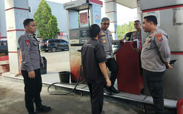 Terima Laporan Warga, Kapolda Sulut Sidak Sejumlah SPBU di Manado
