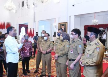 Hadiri Undangan Rapat Di Istana Negara, Walikota Tatong Bara Terpilih Temui Presiden Jokowi