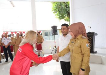 Atlet dan Pelatih Berprestasi di Porprov Sulut, Terima Bonus Dari Walikota