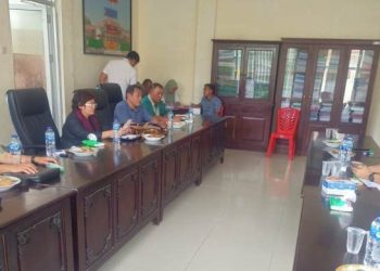 Siapkan Program Pembentukan Perda 2023, Bapemperda DPRD Bolmut Gelar Raker